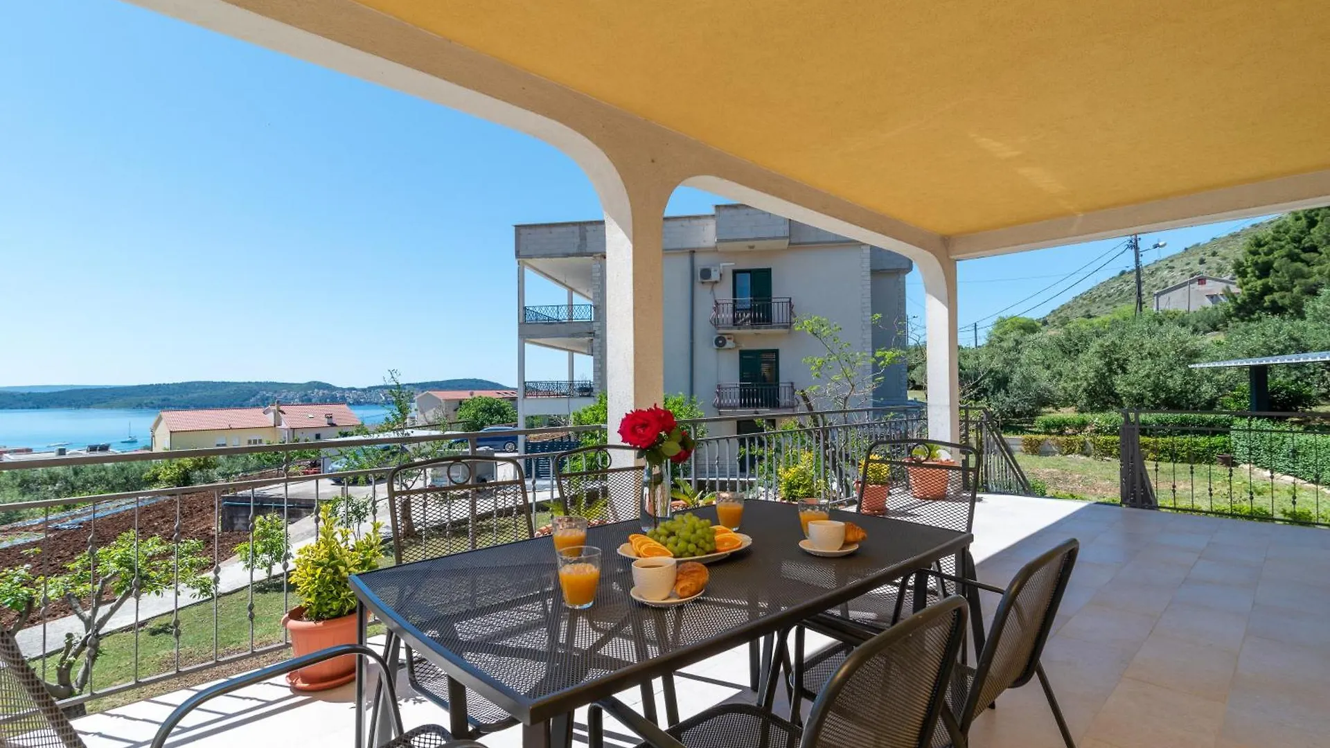 Apartment Cascades Trogir